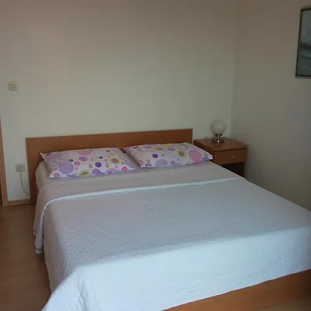 8736b Bol